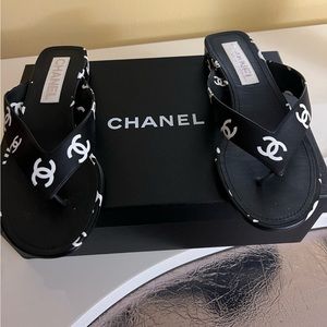 Chanel Black Sandals Size 37.5C